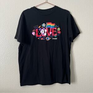 Disney Disneyland Parks 2023 Pride Love Tee T-Shirt short sleeve black unisex